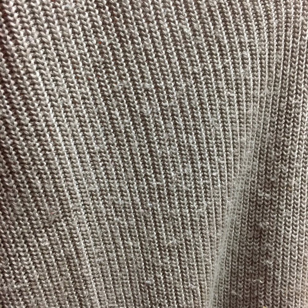 Sweater - Picture 6 of 6